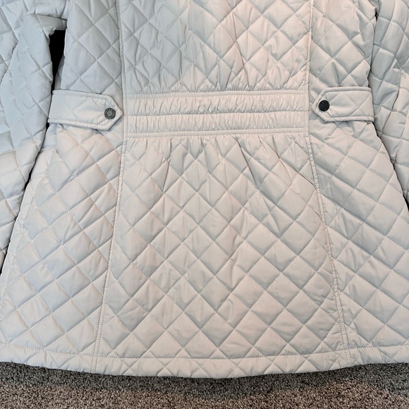 Calvin Klein White Quilted Puffer Jacket - Picture 5 of 9